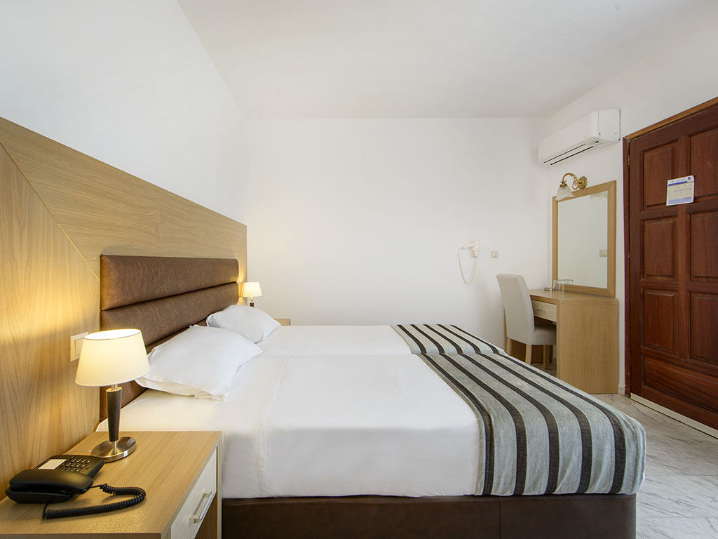 Aristoteles Holiday Resort & SPA-15