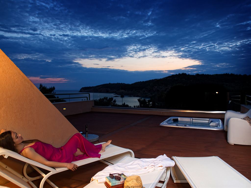 Royal Paradise Beach Resort & Spa 5-2
