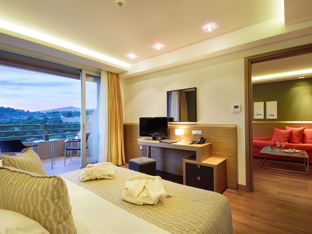 Royal Paradise Beach Resort & Spa 5-15