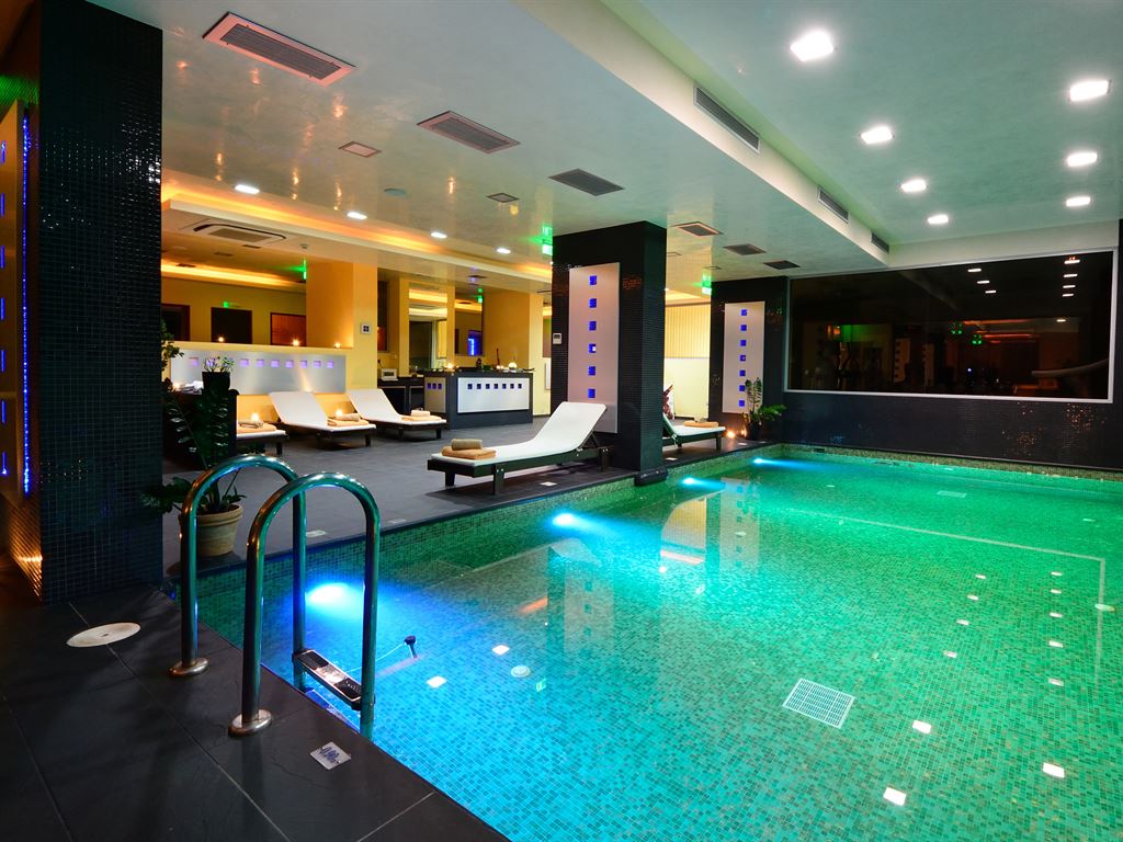 Royal Paradise Beach Resort & Spa 5-18
